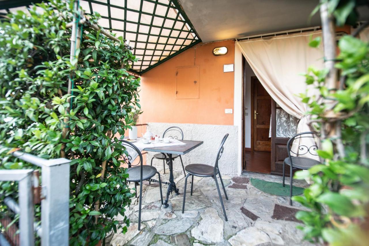 Casetta Di Butia, Appartamento Iris ลุคคา ภายนอก รูปภาพ